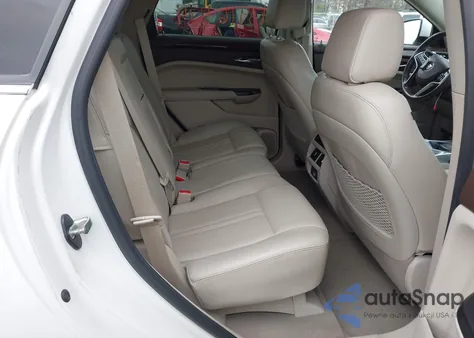 2015 Cadillac Srx Luxury Collection z USA, uszkodzony, nr VIN 3GYFNBE38FS579356